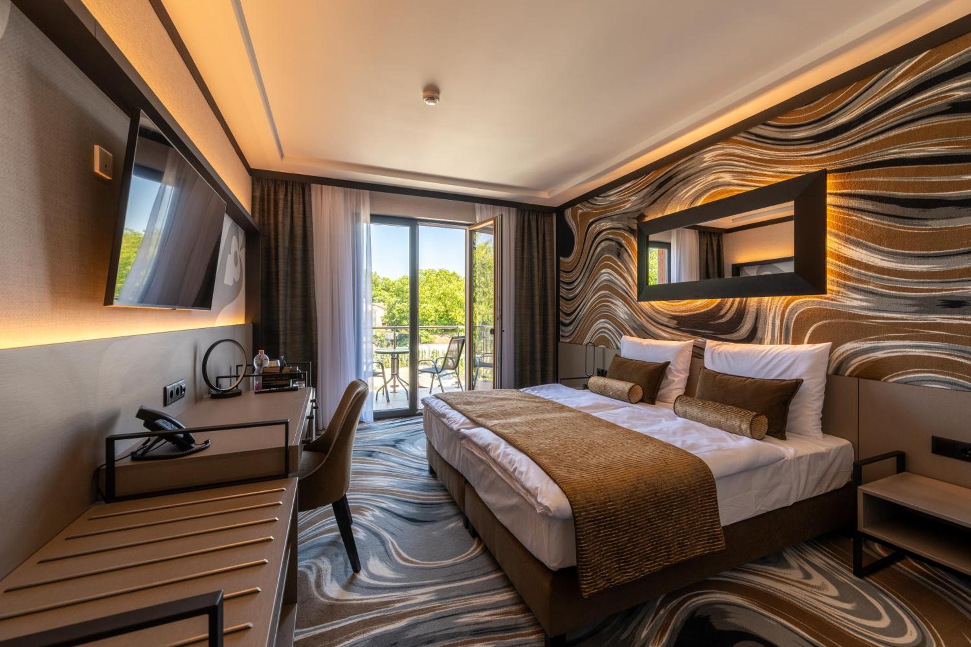Hotel Дебрецен Екстериор снимка