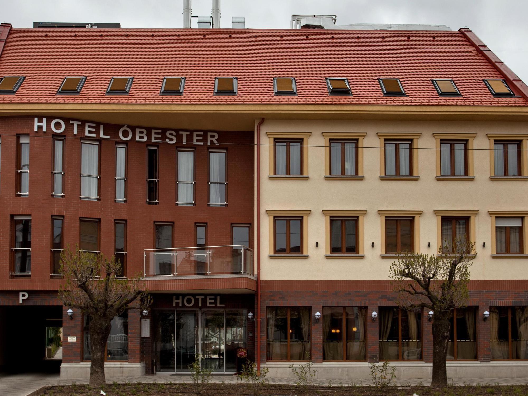 Hotel Дебрецен Екстериор снимка