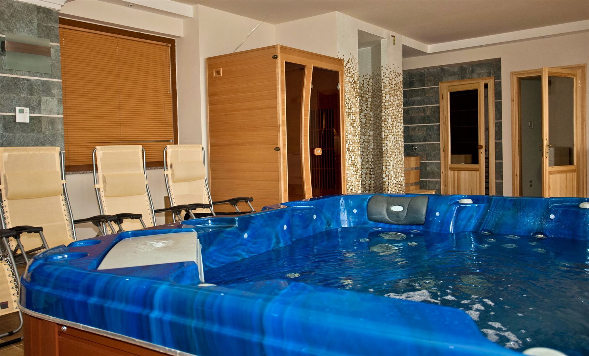 Hotel Дебрецен Екстериор снимка